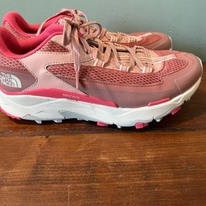 North Face Vectiv Taraval Sand Pink Trail Running ~ Womens 9 ~ EUC